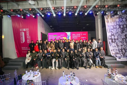 最美的回憶 2021合肥國際設(shè)計藝術(shù)周設(shè)計師之夜，舞臺藝術(shù)造型的璀璨綻放
